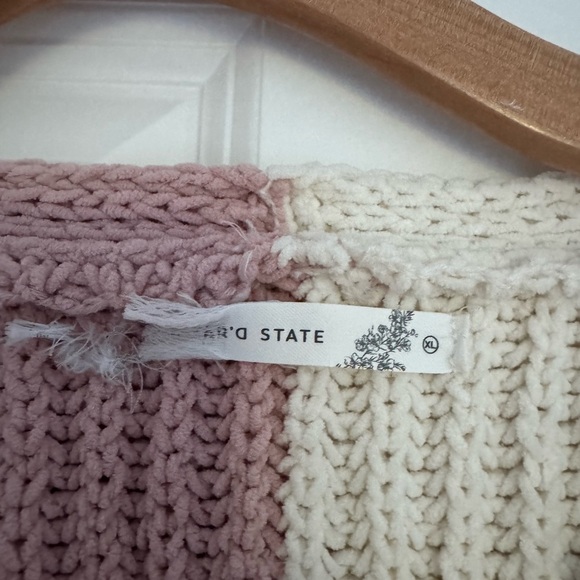 Altar’d State women’s two tone boxy fit dolman sleeve v-neck sweater size XL - Picture 5 of 6